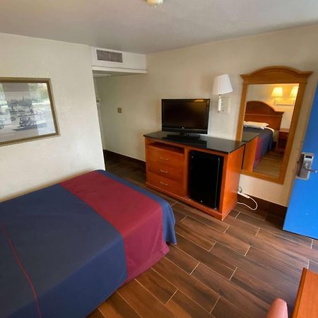 Travelodge By Wyndham Grand Rapids North Walker Kültér fotó