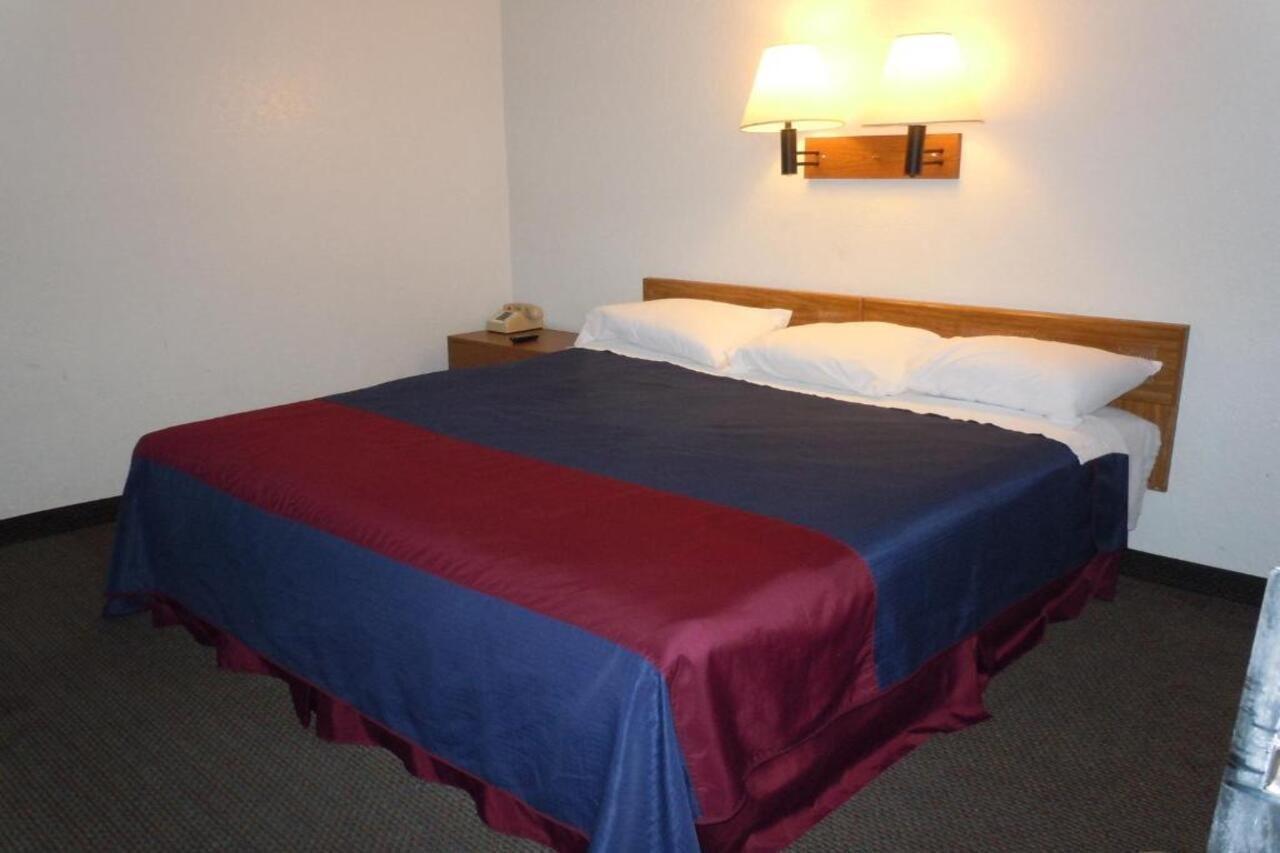 Travelodge By Wyndham Grand Rapids North Walker Kültér fotó