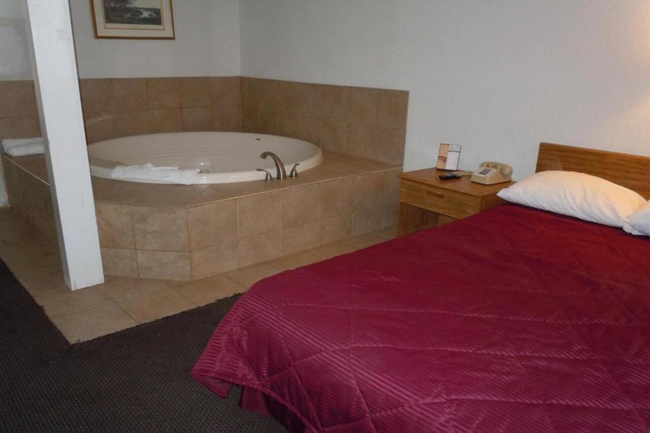 Travelodge By Wyndham Grand Rapids North Walker Kültér fotó