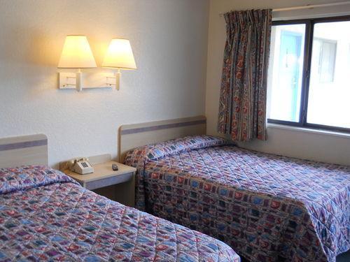 Travelodge By Wyndham Grand Rapids North Walker Szoba fotó